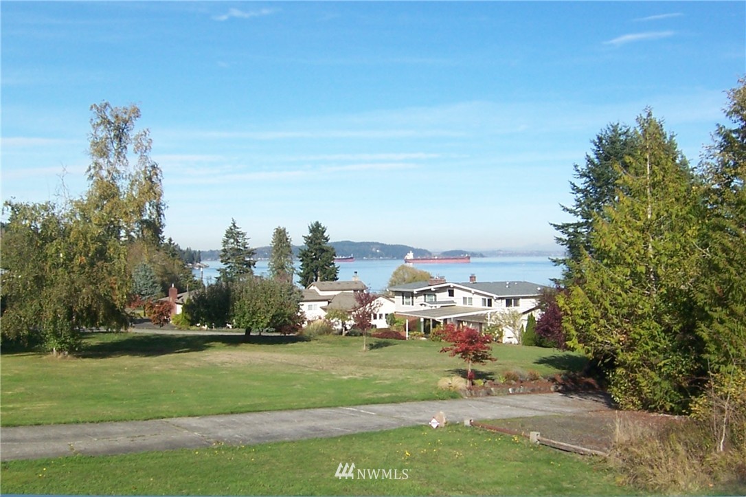 2835 Locker Road Southeast Port Orchard, WA 98366 - Photo 2 of 25 Gallery Image 2