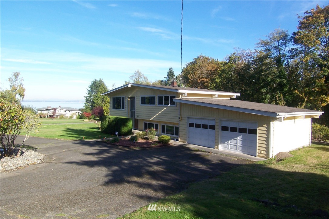 2835 Locker Road Southeast Port Orchard, WA 98366 - Photo 3 of 25 Gallery Image 3