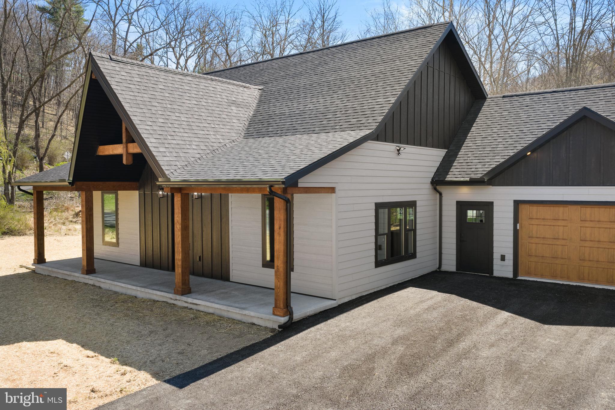 9062 Murray Run Road Huntingdon, PA 16652 - Photo 2 of 35