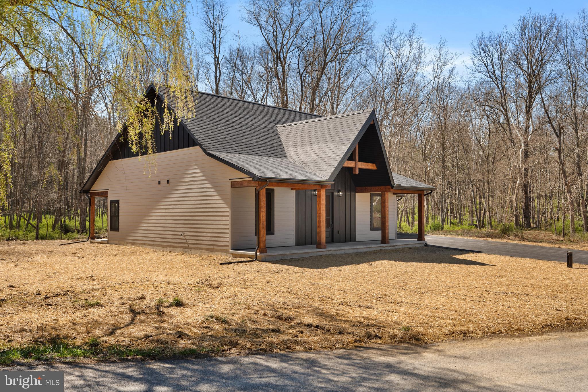 9062 Murray Run Road Huntingdon, PA 16652 - Photo 4 of 35