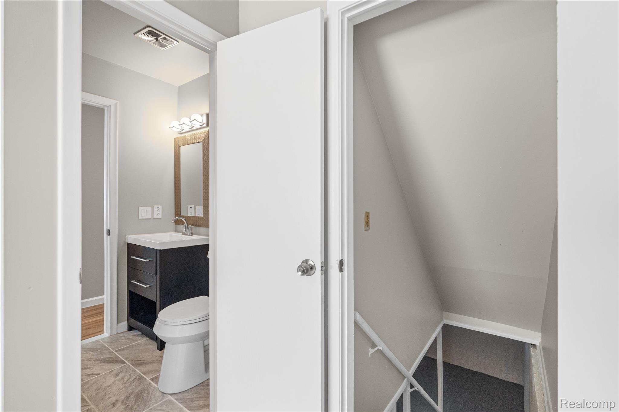 3710 Branch Road Flint, MI 48506 - Photo 29 of 46 3710 Branch Rd 56.jpg