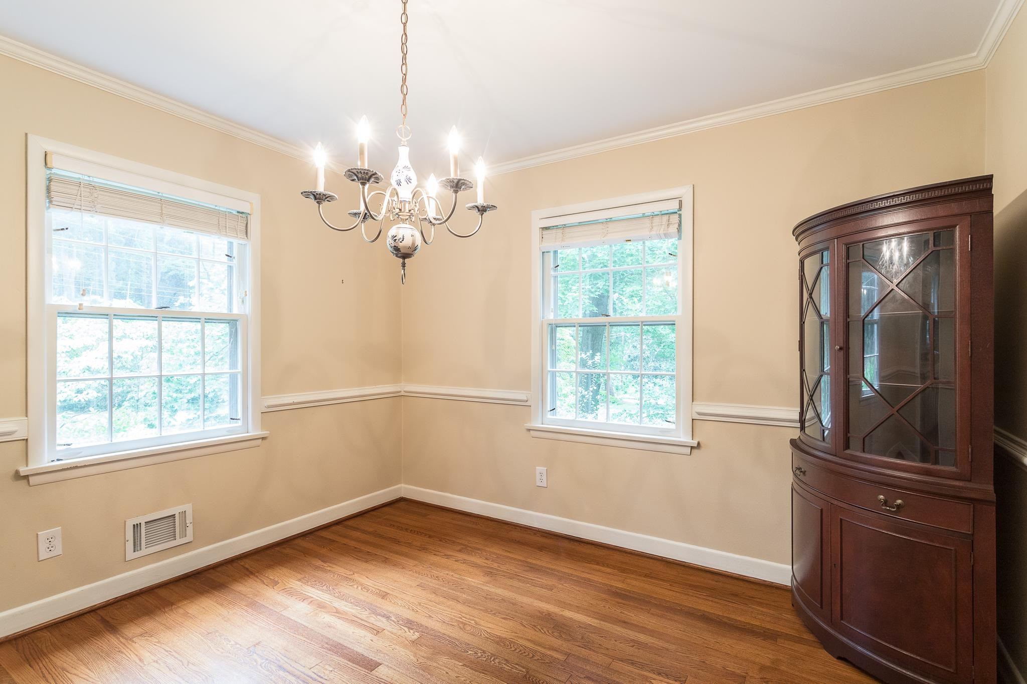 3713 Corbin Street Raleigh, NC 27612 - Photo 9 of 32 Photo 9