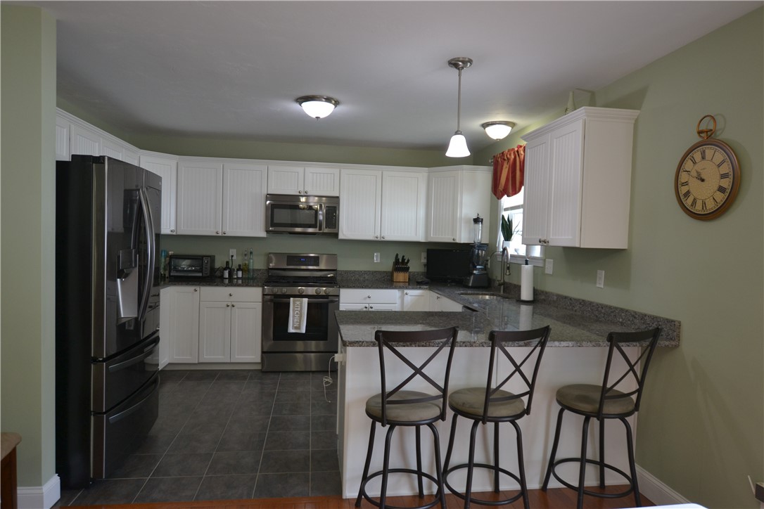 517 Pleasant Street Pawtucket, RI 02860 - Photo 6 of 24