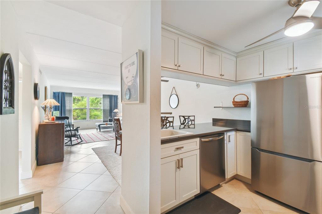 12760 Indian Rocks Road, Unit 910 Largo, FL 33774 - Photo 16 of 52 Gallery Image 16
