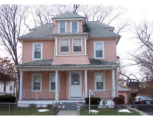 98 Bristol Street Springfield, MA 01109 - Photo 1 of 8 Gallery Image 1