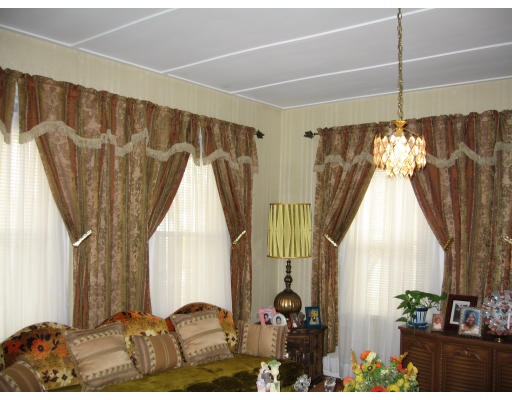 98 Bristol Street Springfield, MA 01109 - Photo 3 of 8 Gallery Image 3