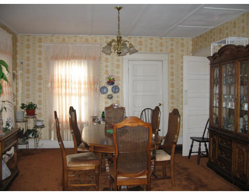 98 Bristol Street Springfield, MA 01109 - Photo 4 of 8 Gallery Image 4