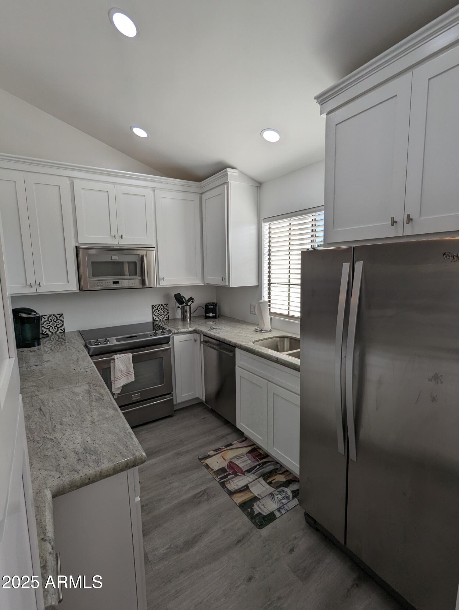 6244 North 30th Place Phoenix, AZ 85016 - Photo 4 of 26 Remodeled Kitchen