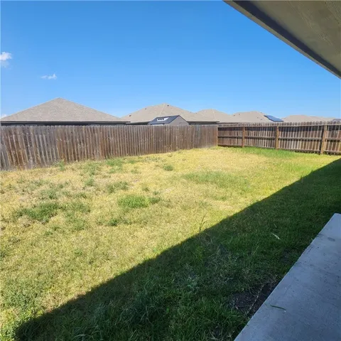 $2,200 | 1234 Carnaby Street, Corpus Christi, TX 78415