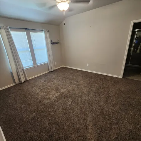 $2,200 | 1234 Carnaby Street, Corpus Christi, TX 78415