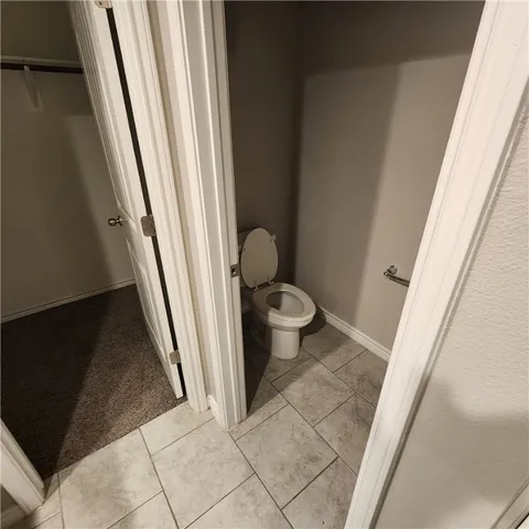 $2,200 | 1234 Carnaby Street, Corpus Christi, TX 78415