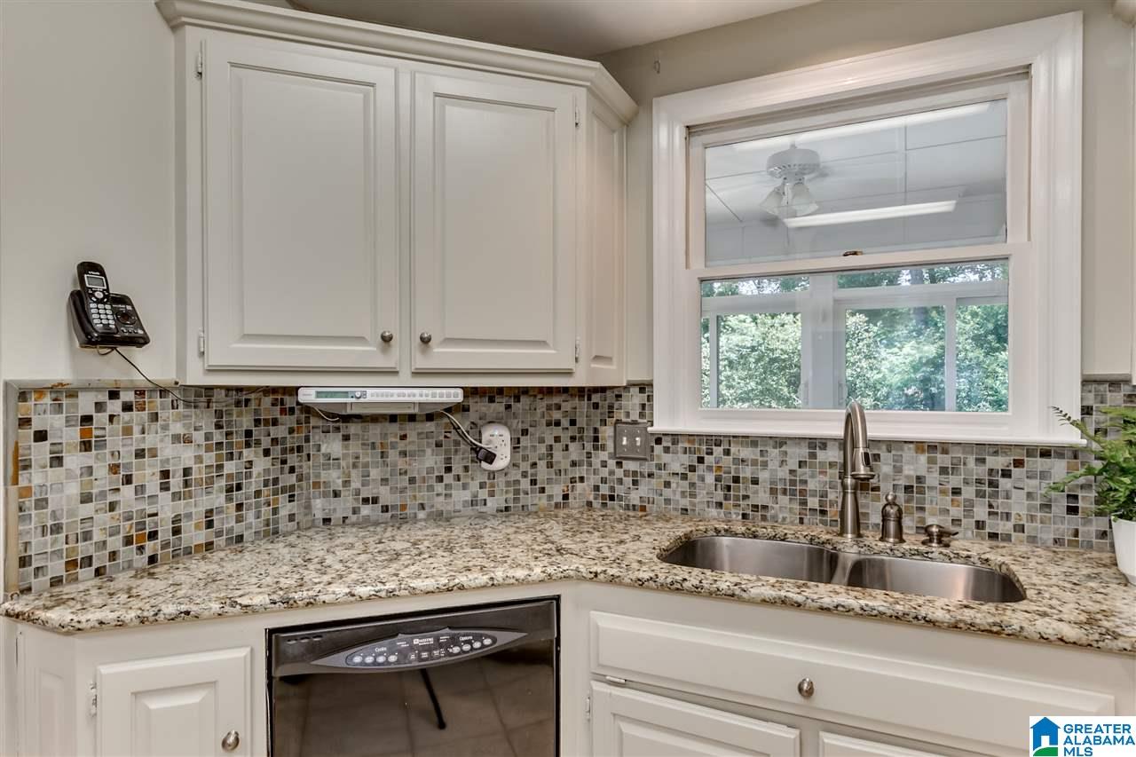 711 Zelda Place Birmingham, AL 35209 - Photo 13 of 41