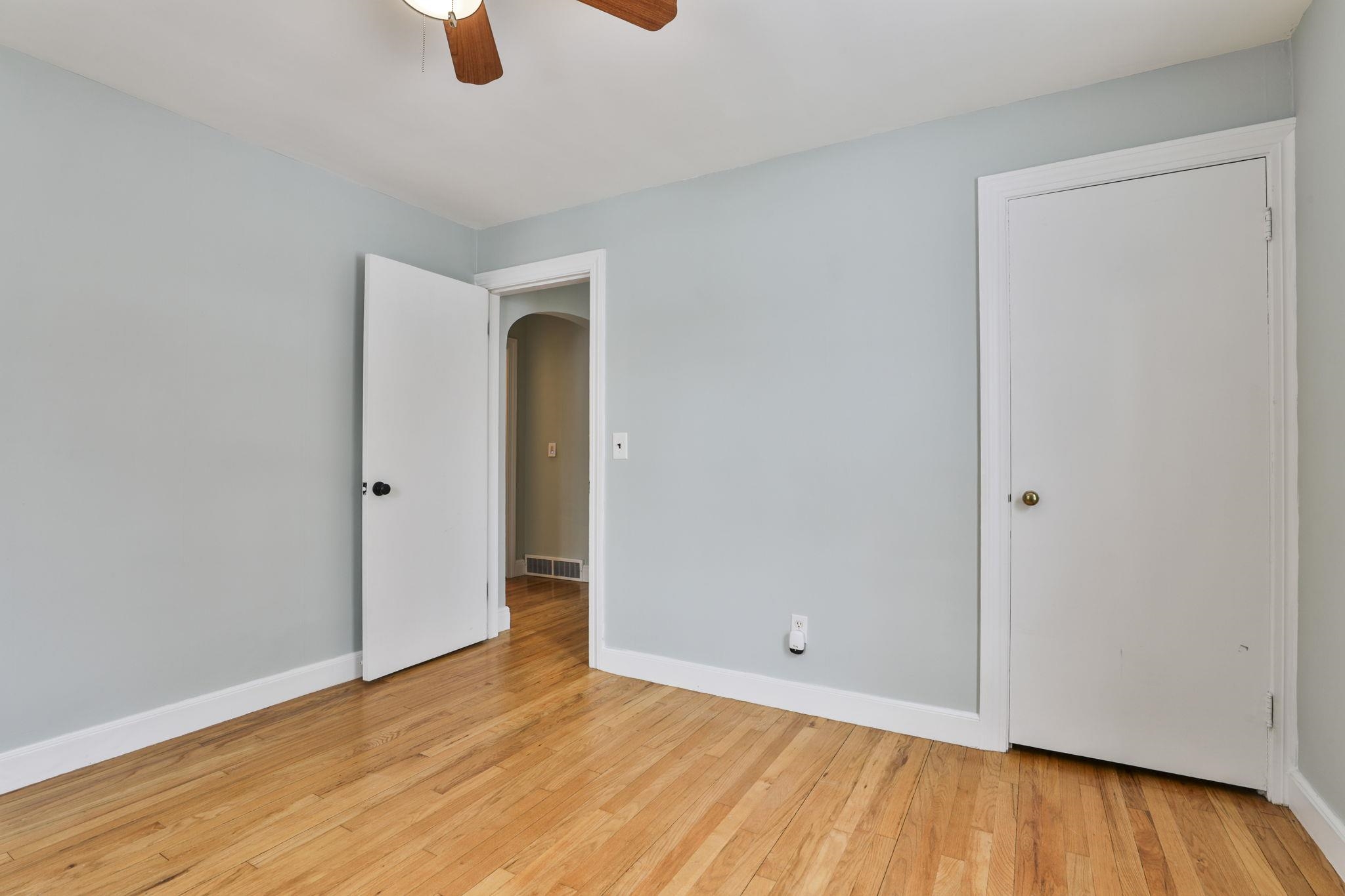 28 Stevens Street Nashua, NH 03060 - Photo 12 of 23