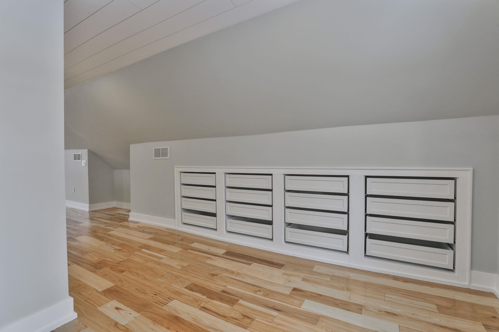 28 Stevens Street Nashua, NH 03060 - Photo 20 of 23