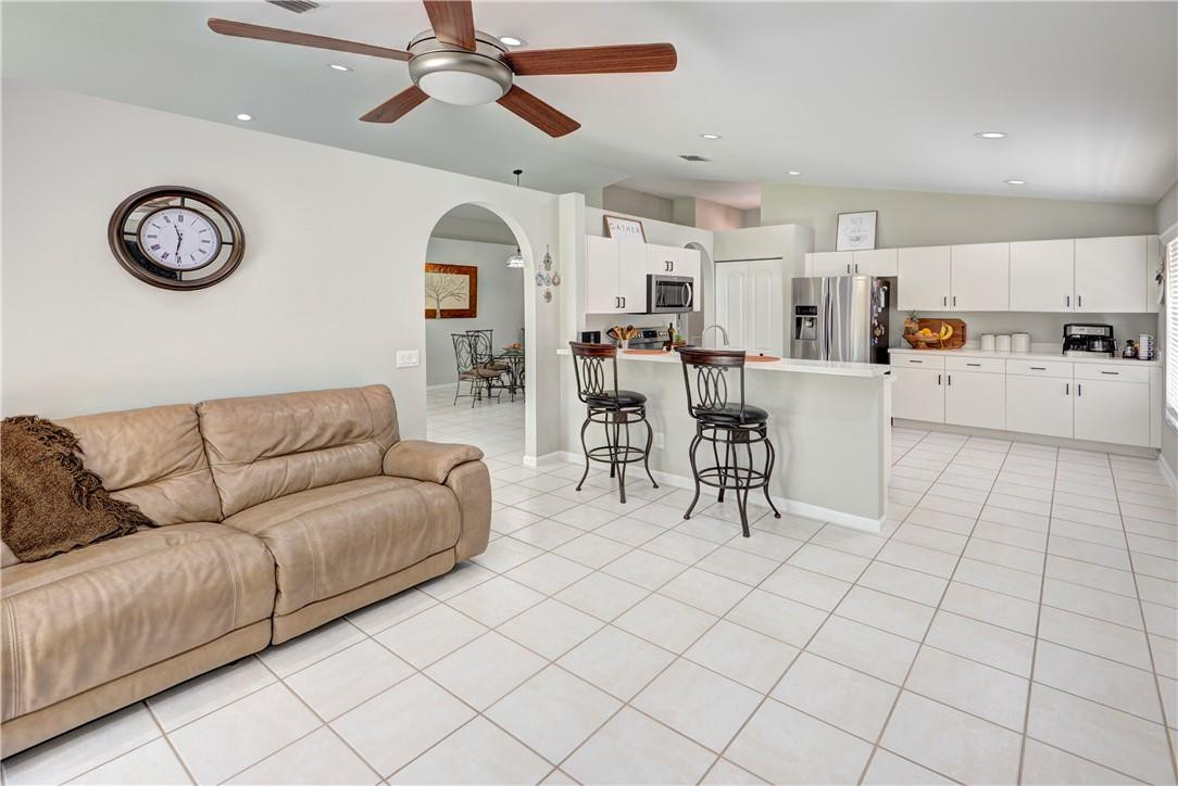 10898 Crescendo Circle Boca Raton, FL 33498 - Photo 22 of 38 Photo 22