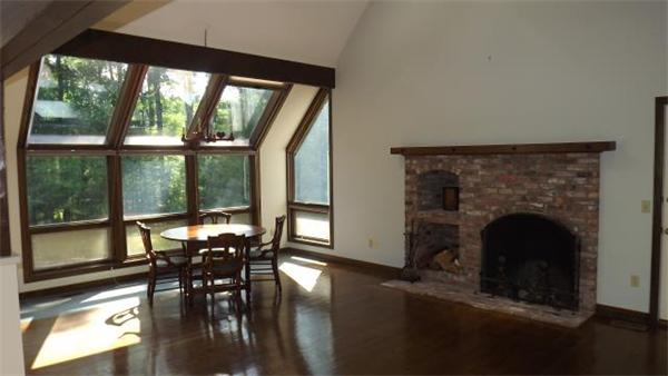 201 Kendall Road Holden, MA 01522 - Photo 6 of 29
