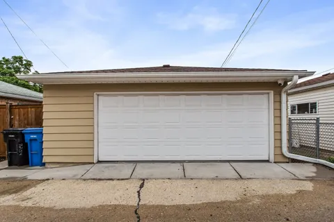 $3,700 | 7254 North Osceola Avenue, Chicago, IL 60631