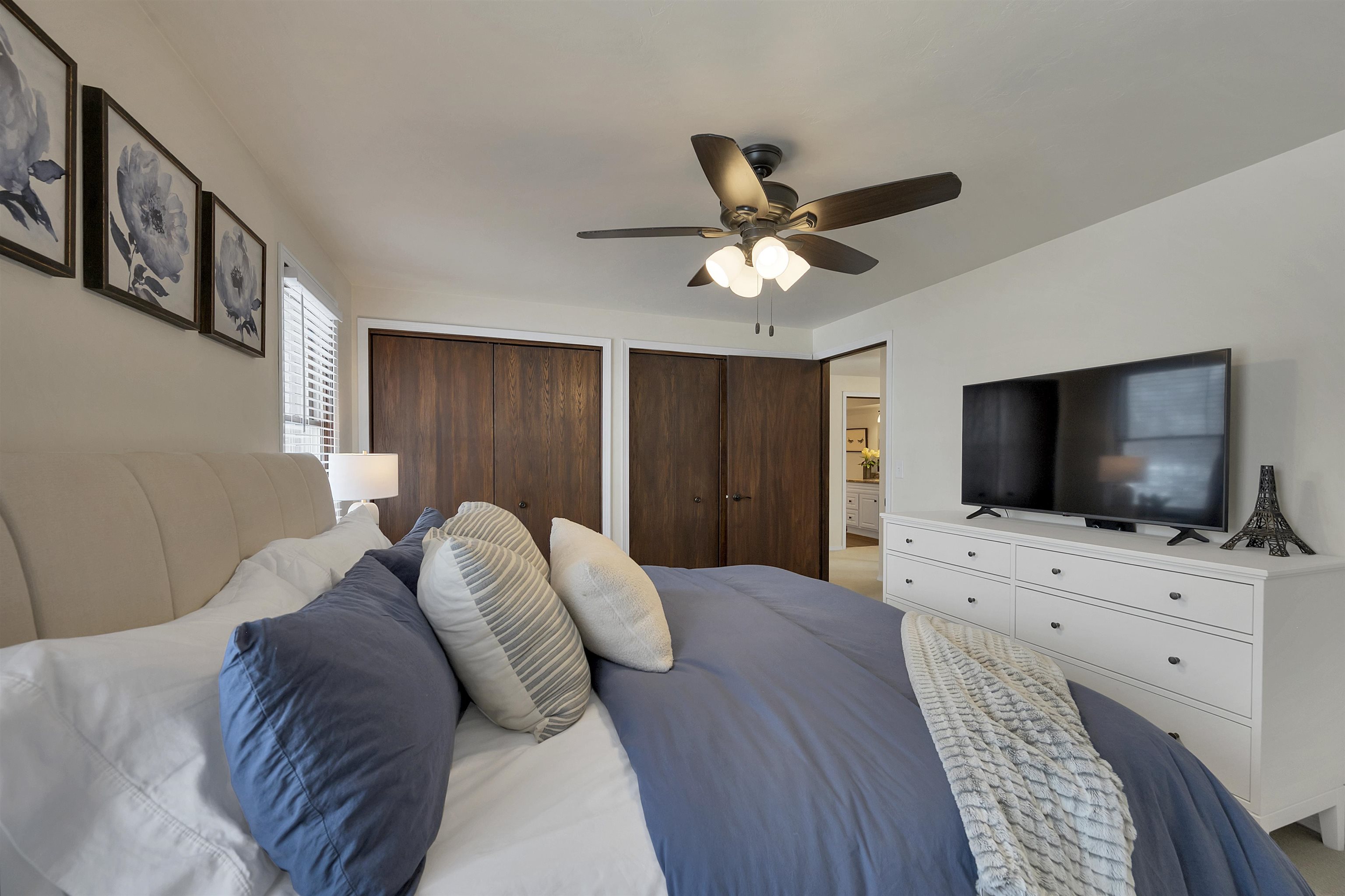 1528 Van Road Green Bay, WI 54311 - Photo 18 of 57