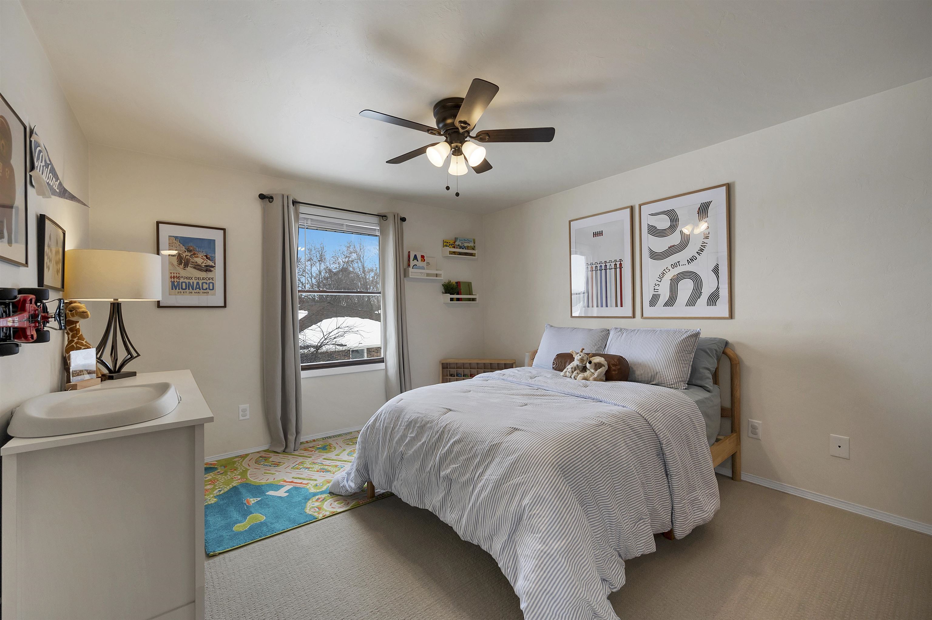 1528 Van Road Green Bay, WI 54311 - Photo 19 of 57