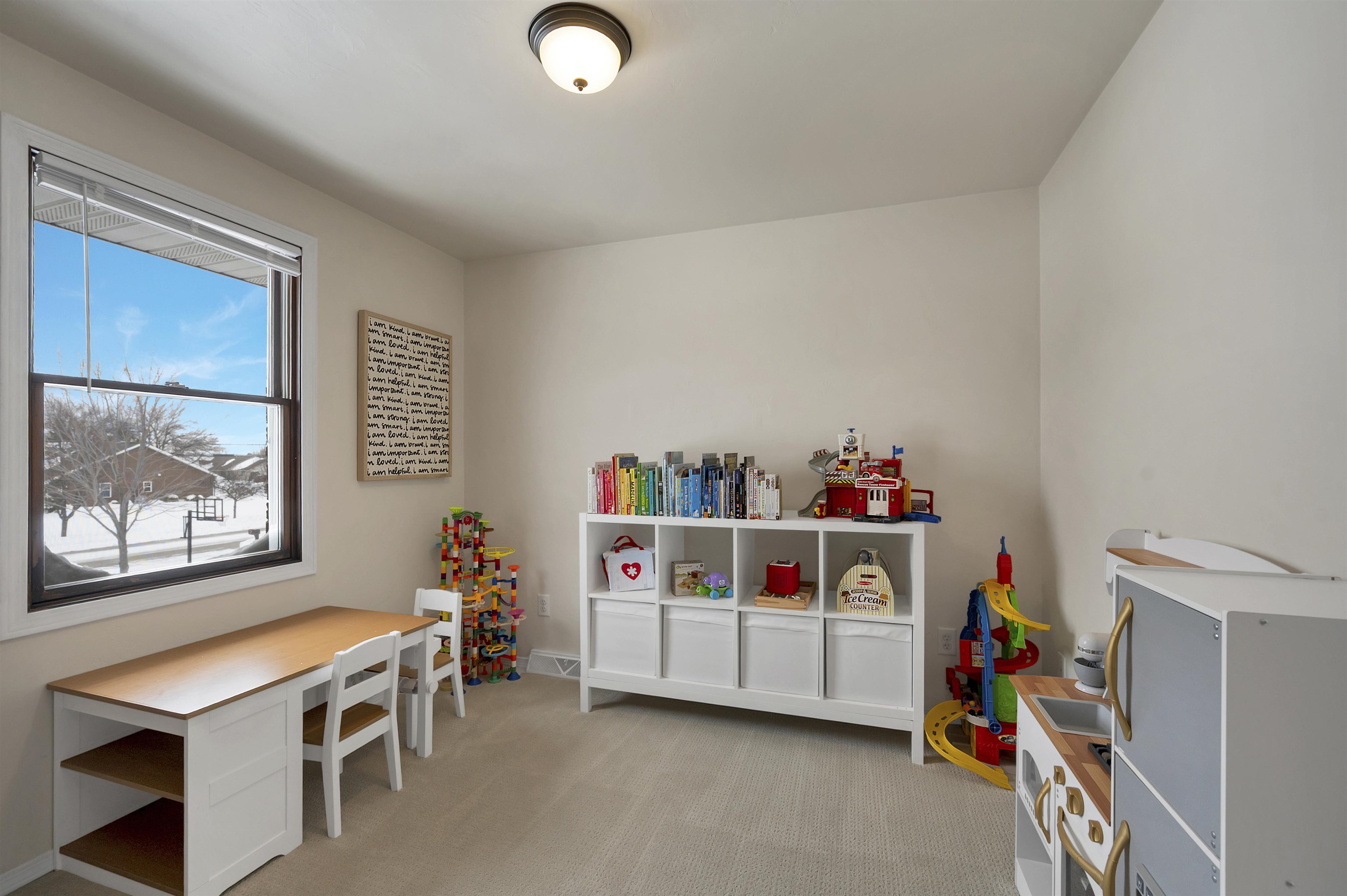 1528 Van Road Green Bay, WI 54311 - Photo 22 of 57