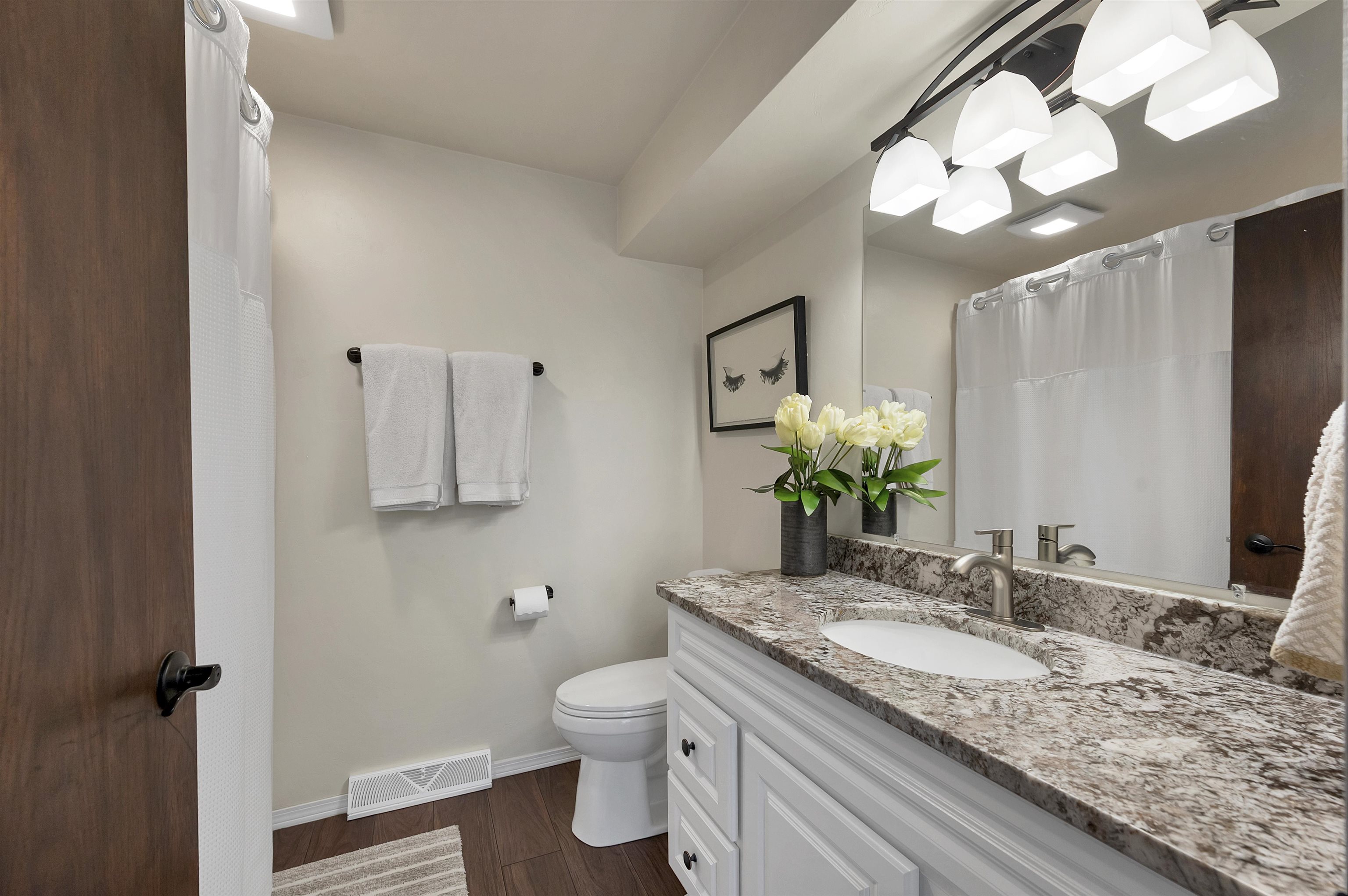 1528 Van Road Green Bay, WI 54311 - Photo 23 of 57