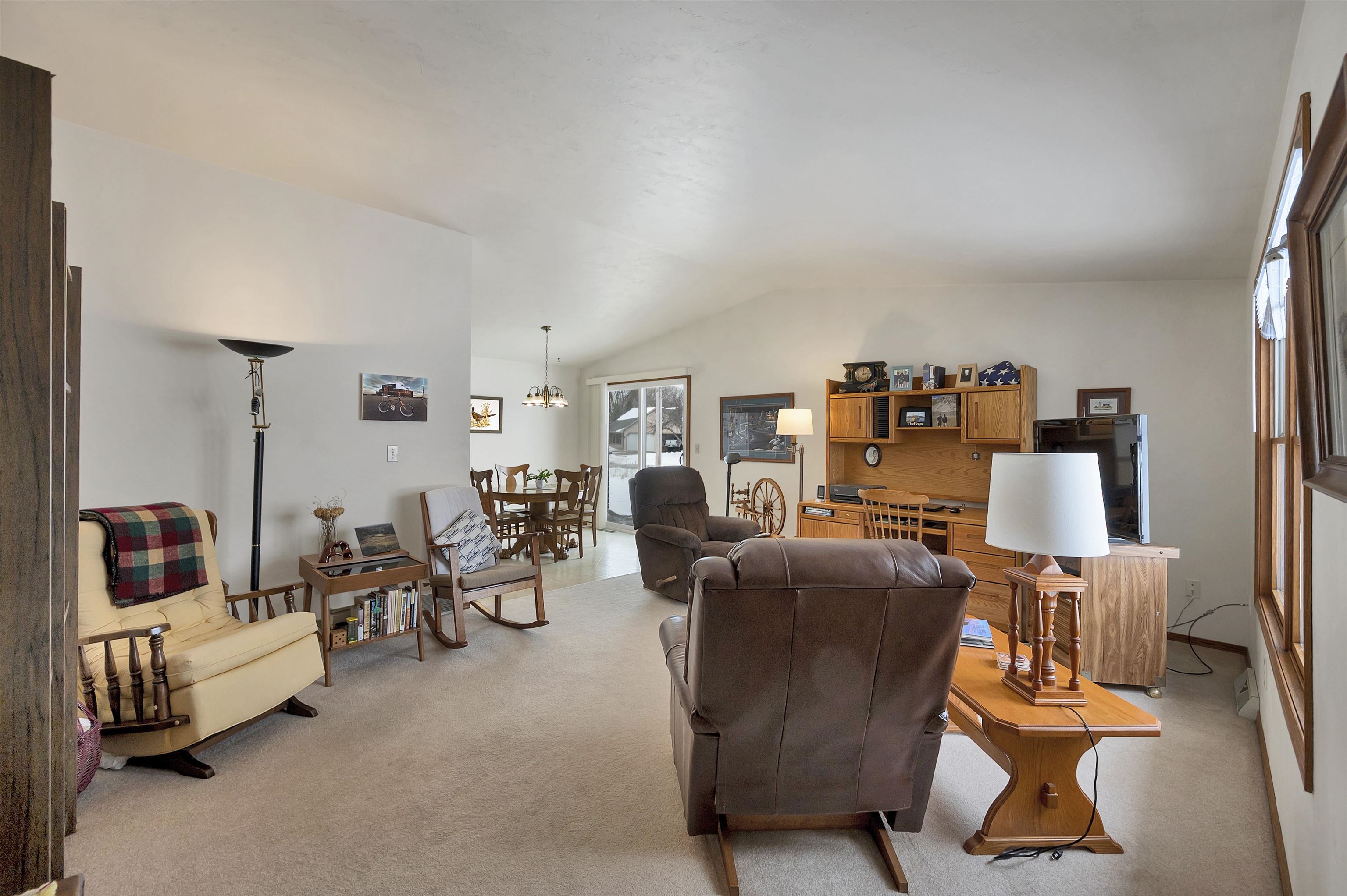 1528 Van Road Green Bay, WI 54311 - Photo 28 of 57