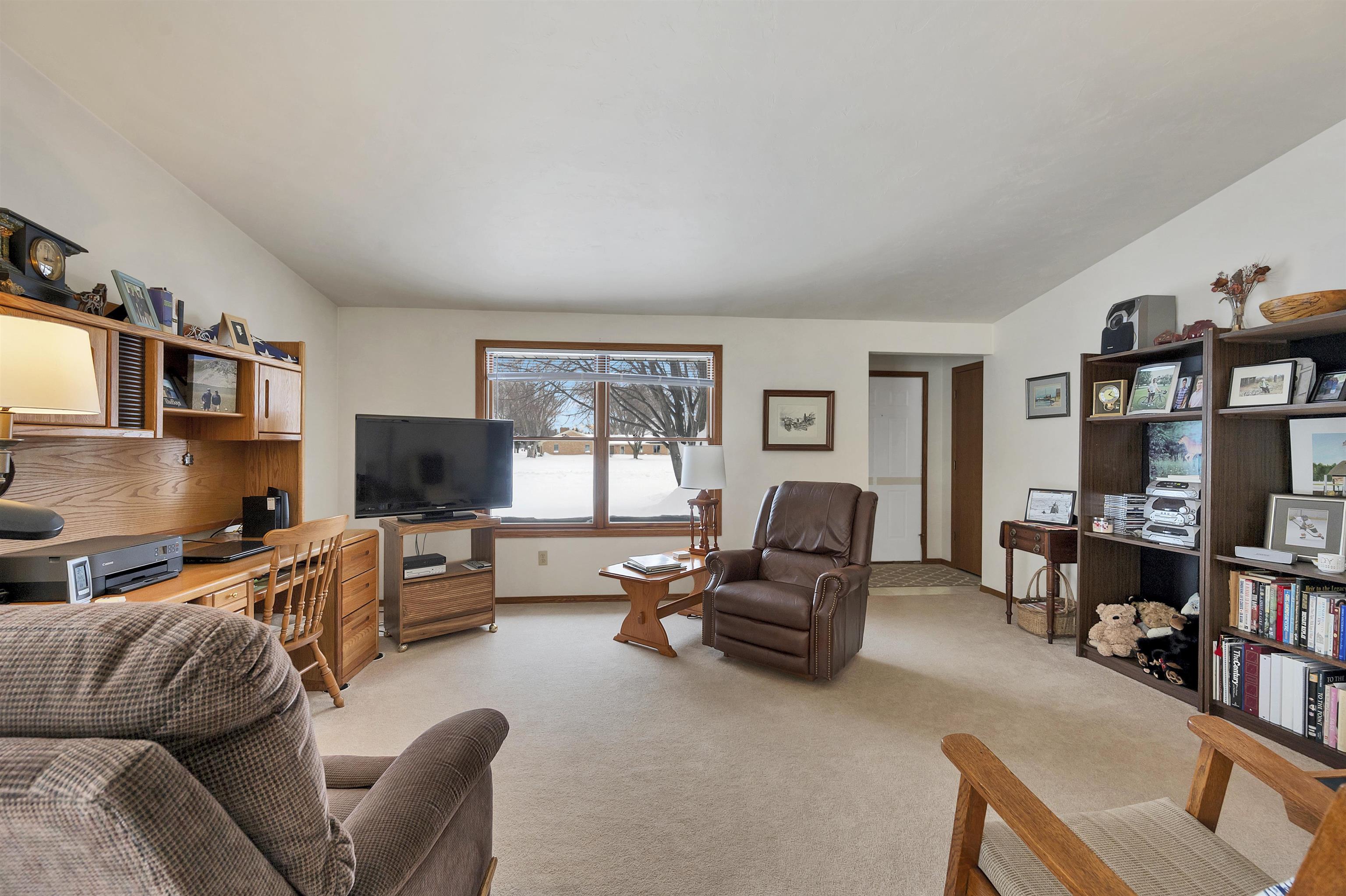 1528 Van Road Green Bay, WI 54311 - Photo 30 of 57