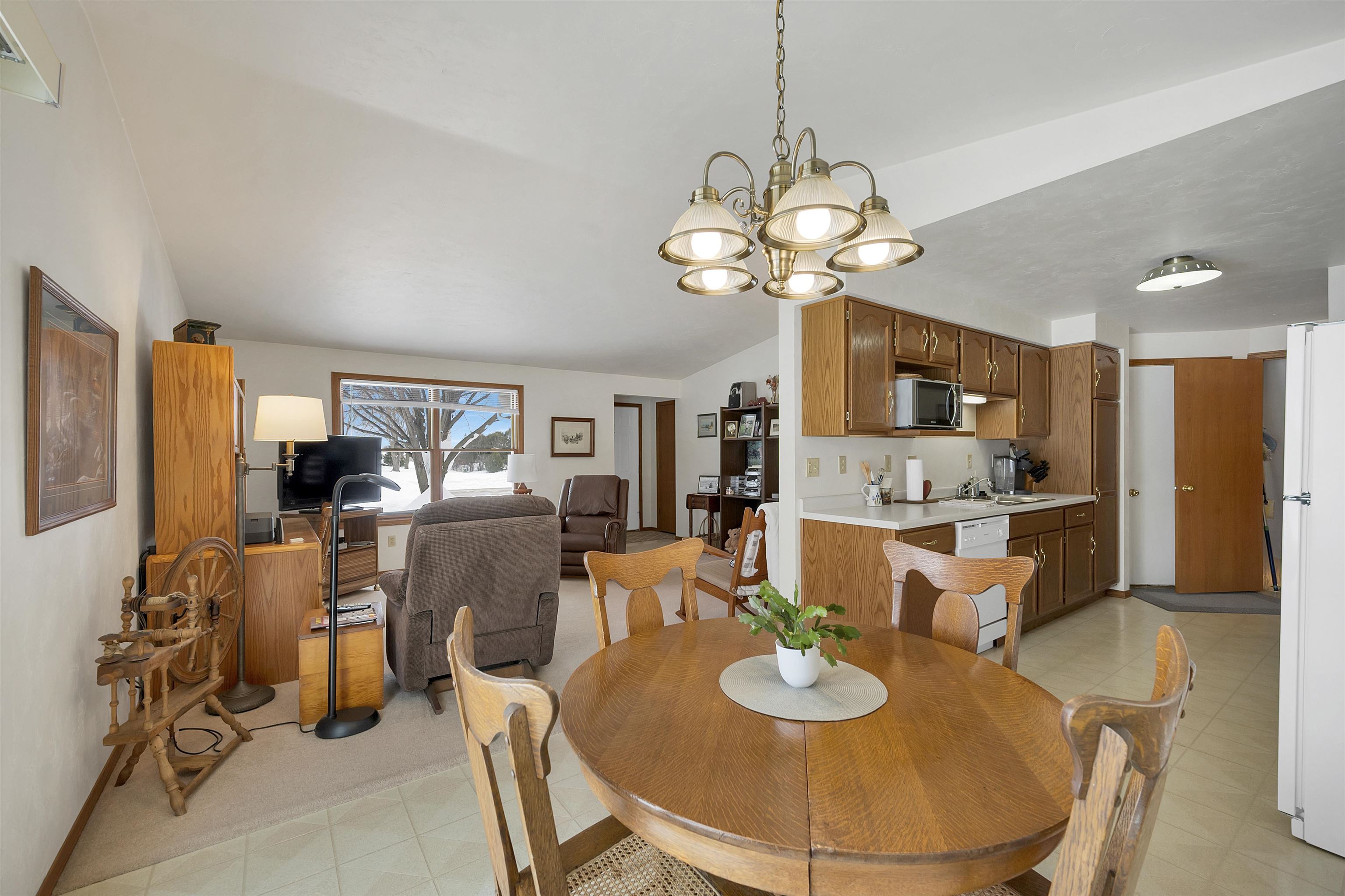 1528 Van Road Green Bay, WI 54311 - Photo 31 of 57