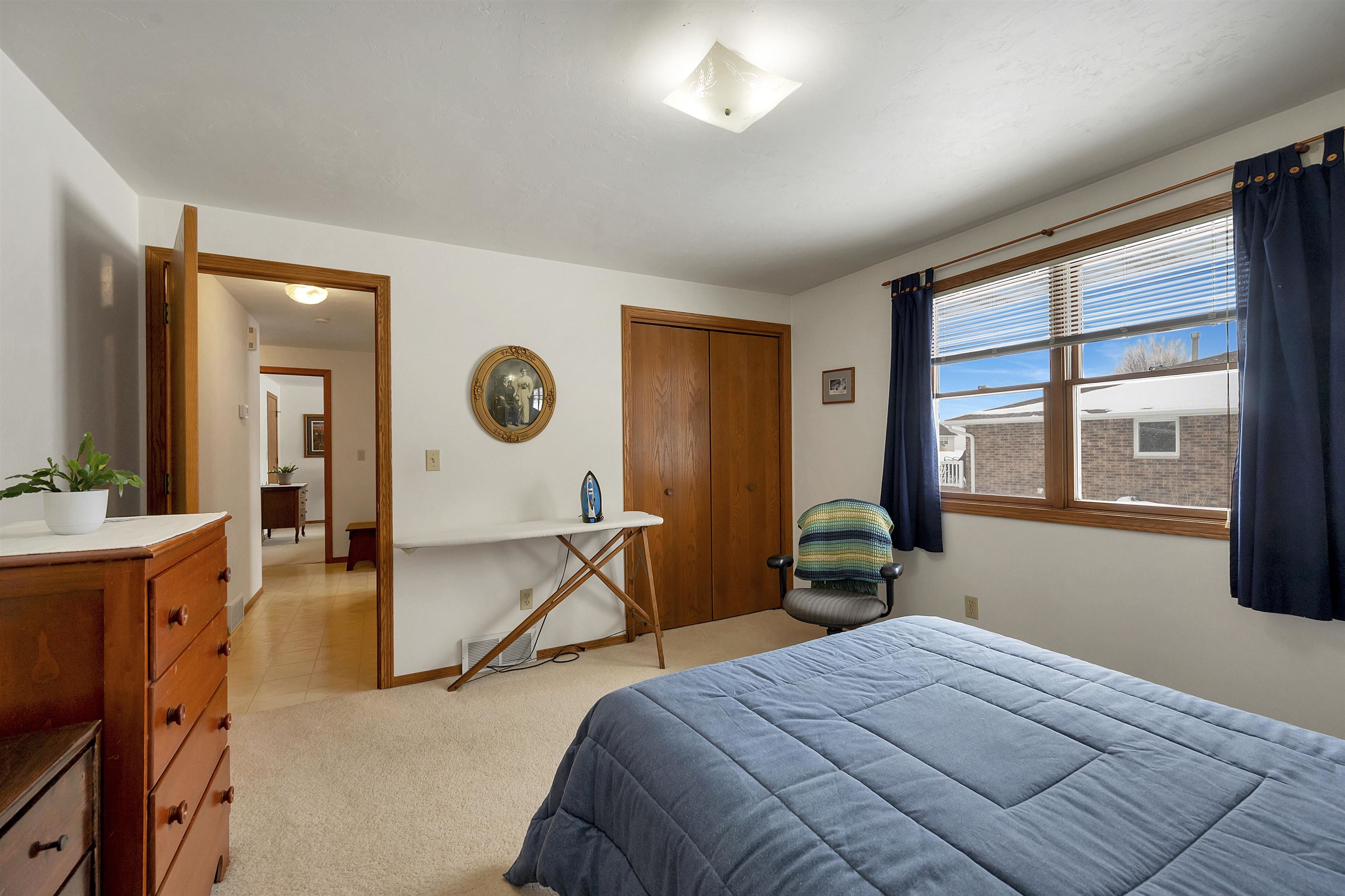 1528 Van Road Green Bay, WI 54311 - Photo 40 of 57