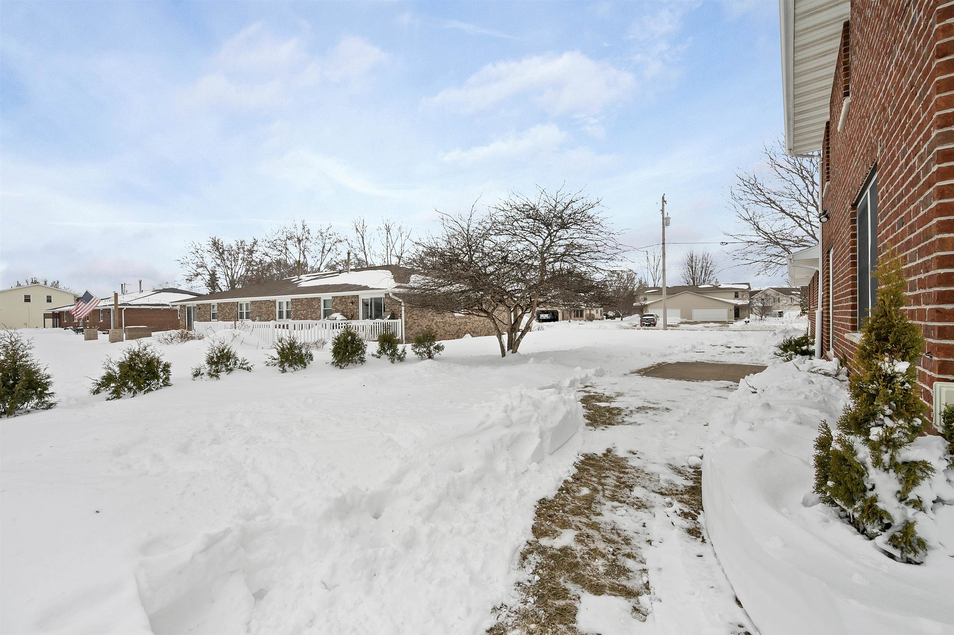 1528 Van Road Green Bay, WI 54311 - Photo 46 of 57