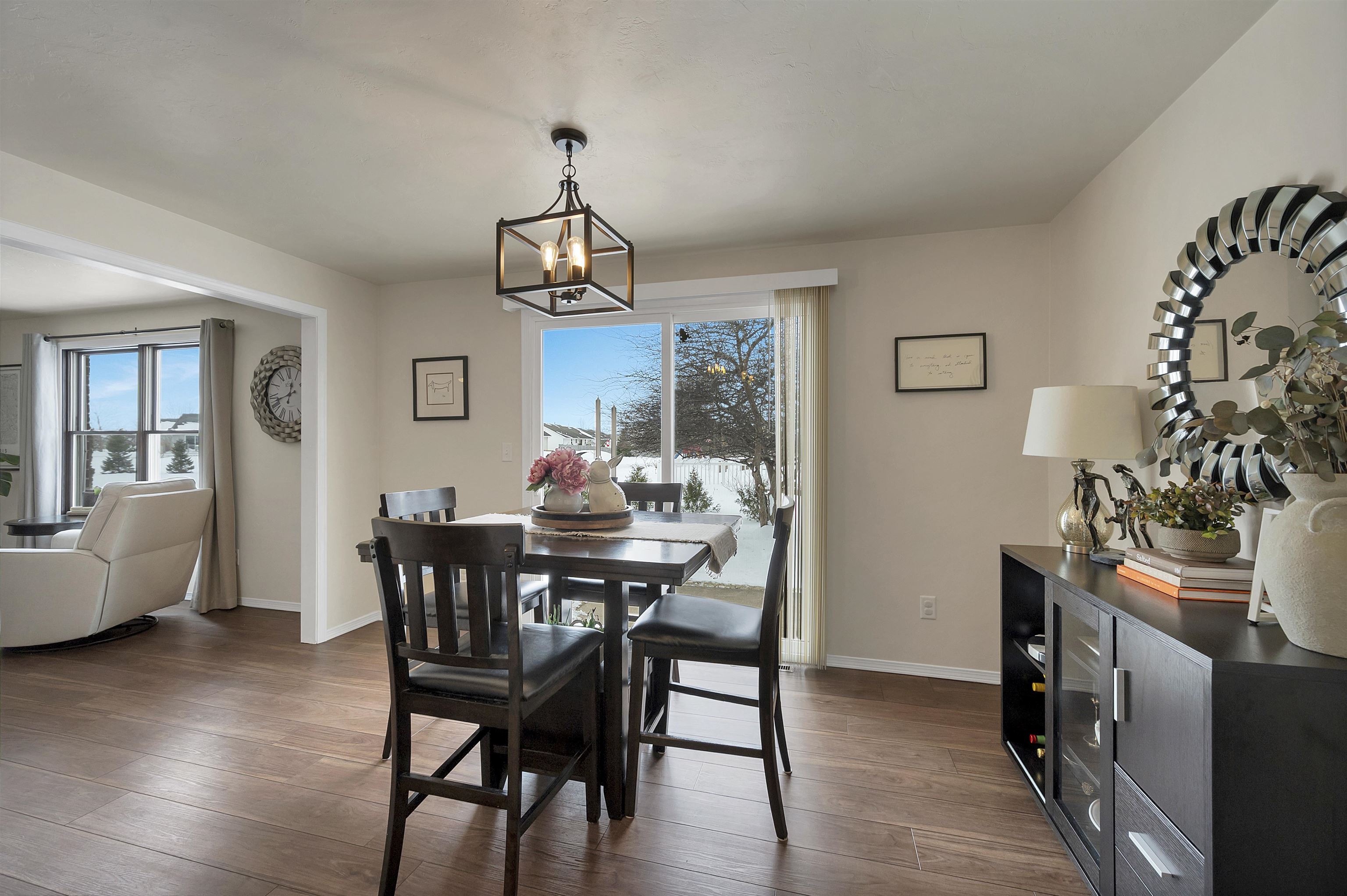 1528 Van Road Green Bay, WI 54311 - Photo 8 of 57