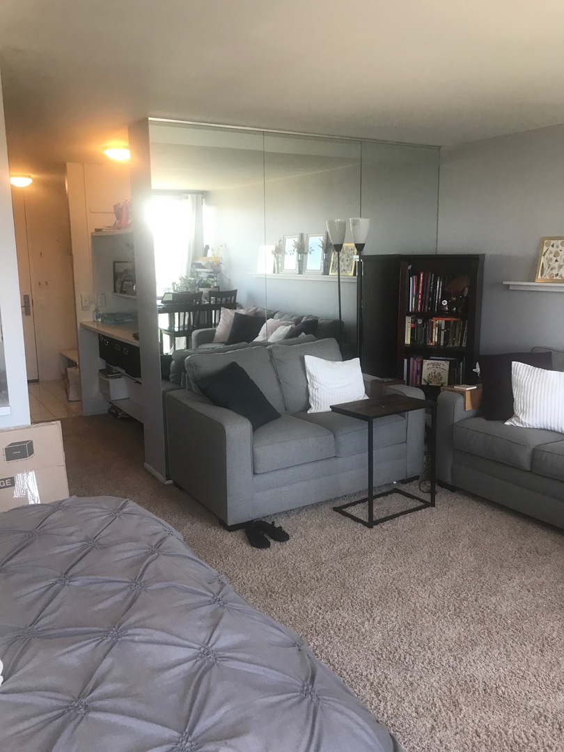 4343 North Clarendon Avenue, Unit 1501 Chicago, IL 60613 - Photo 12 of 18