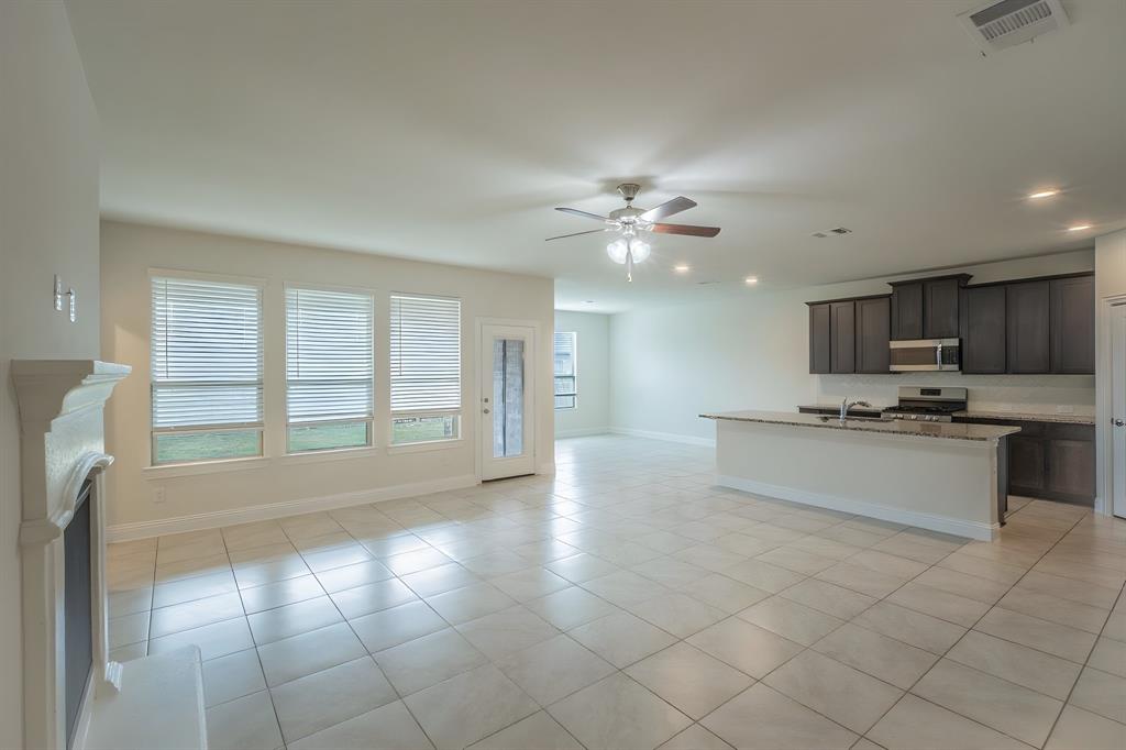 2808 Grizzly Road Aubrey, TX 76227 - Photo 4 of 25