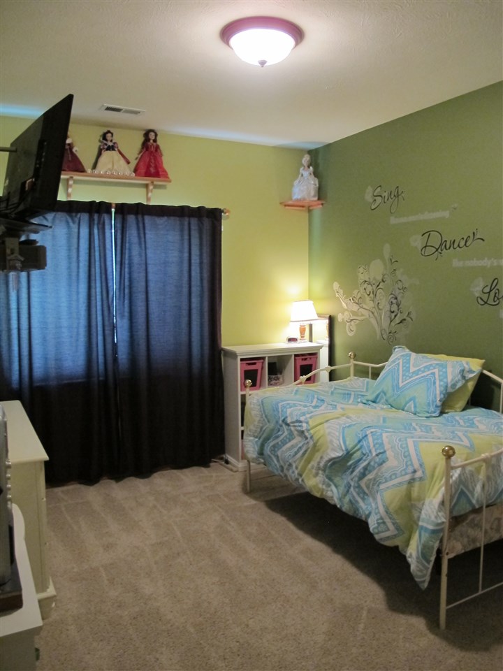902 East Westcrest Road Colbert, WA 99005 - Photo 12 of 20