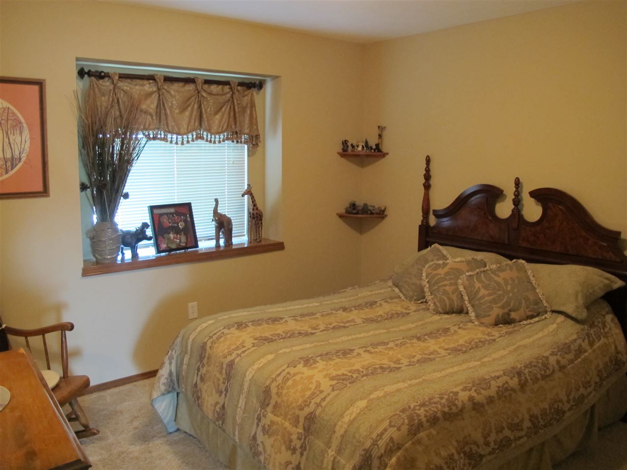902 East Westcrest Road Colbert, WA 99005 - Photo 9 of 20