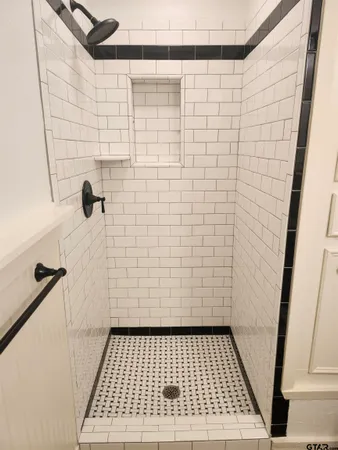 $950 | 637 South Chilton Avenue, Unit B, Tyler, TX 75701