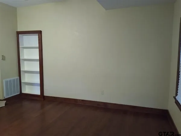 $950 | 637 South Chilton Avenue, Unit B, Tyler, TX 75701
