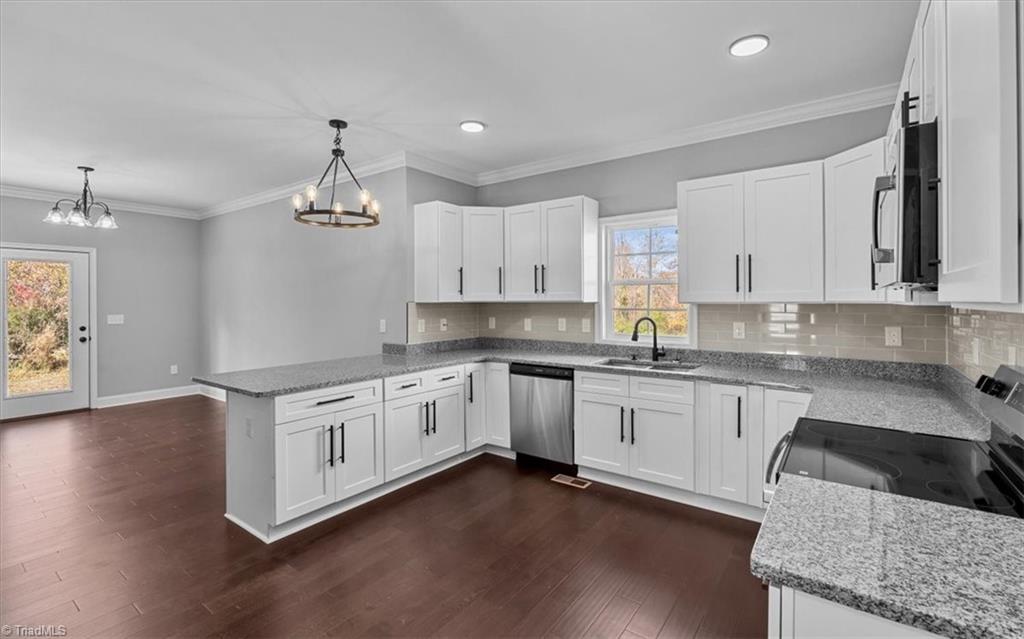 4503 Holland Road Greensboro, NC 27405 - Photo 8 of 36