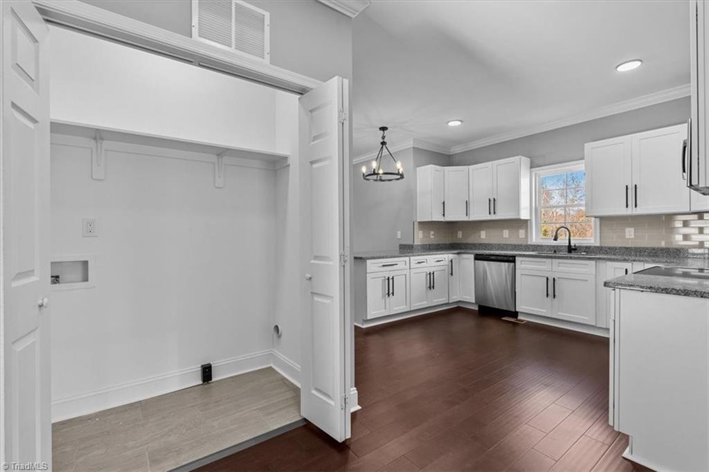 4503 Holland Road Greensboro, NC 27405 - Photo 9 of 36