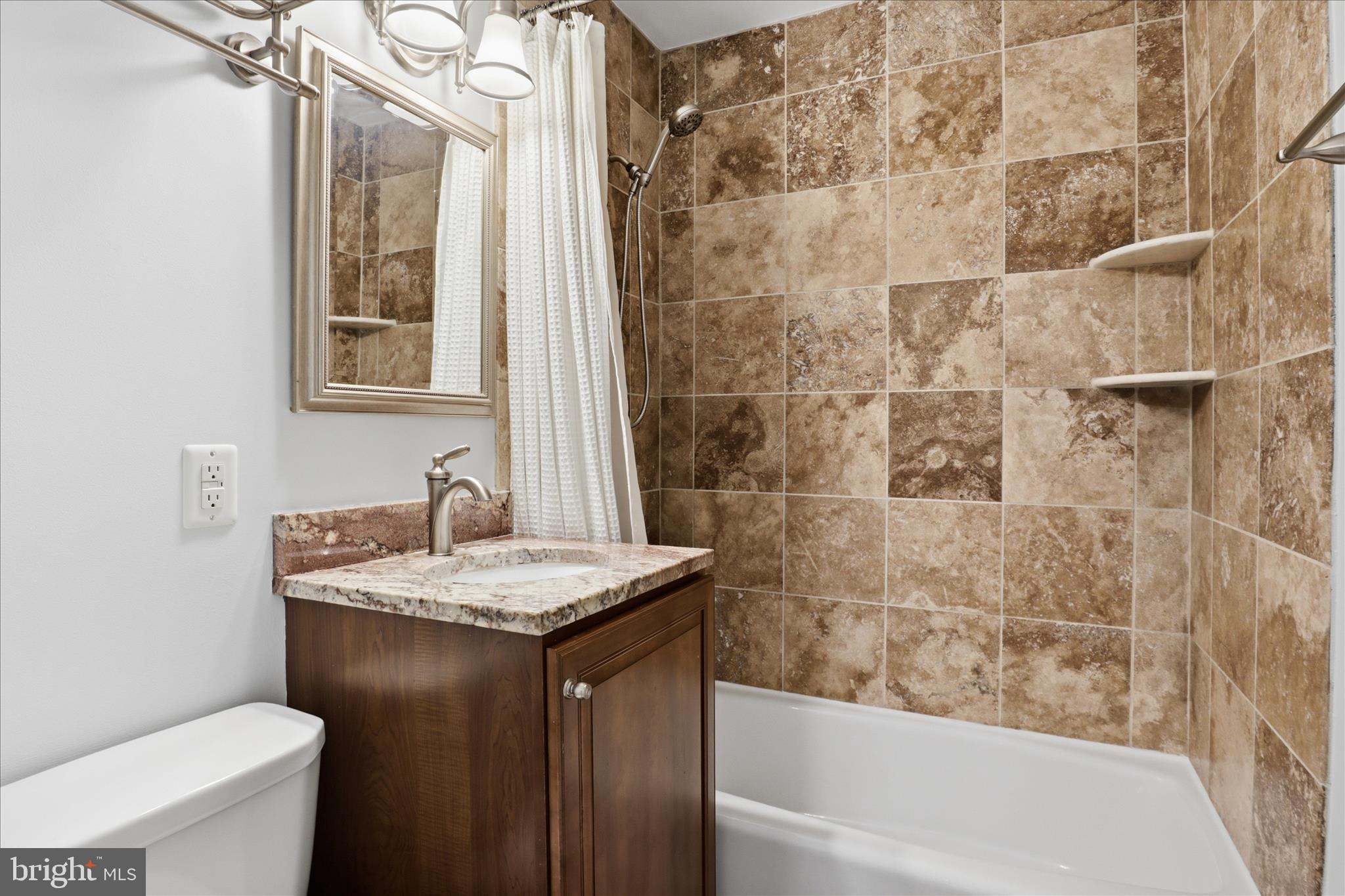 4029 Walters Court Fairfax, VA 22030 - Photo 15 of 27 Bathroom 2