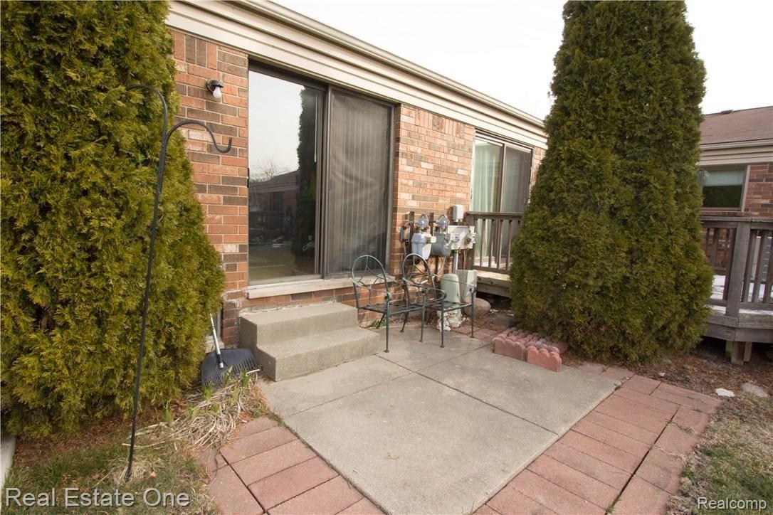 57197 Beaconsfield Road Washington, MI 48094 - Photo 37 of 45 IMG_2214.jpg