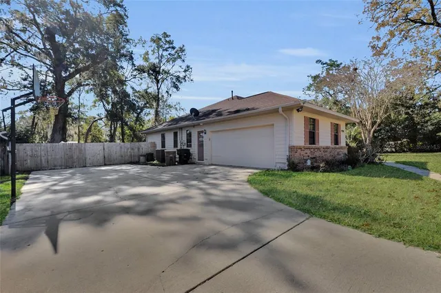 $349,900 | 3928 Southeast 14th Place, Ocala, FL 34471