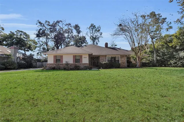 $349,900 | 3928 Southeast 14th Place, Ocala, FL 34471