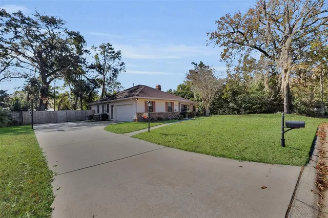 $349,900 | 3928 Southeast 14th Place, Ocala, FL 34471