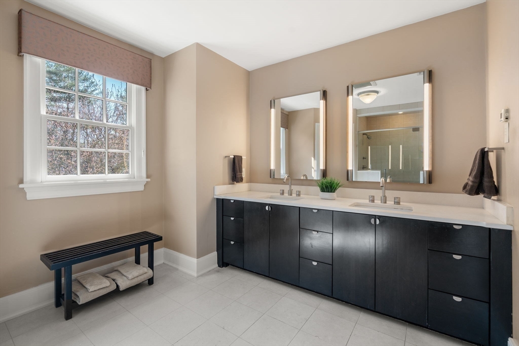 24 Sears Road Weston, MA 02493 - Photo 20 of 41