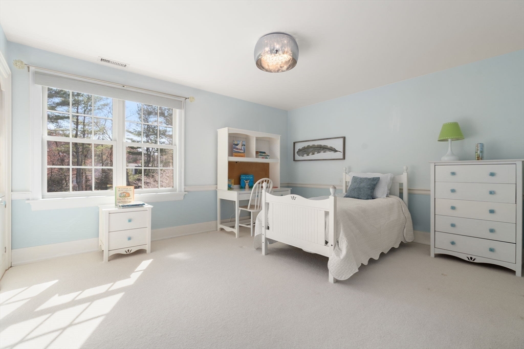 24 Sears Road Weston, MA 02493 - Photo 25 of 41