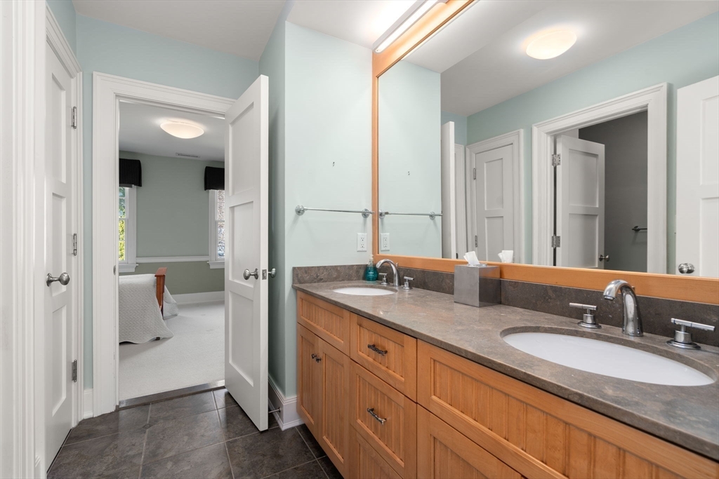 24 Sears Road Weston, MA 02493 - Photo 26 of 41