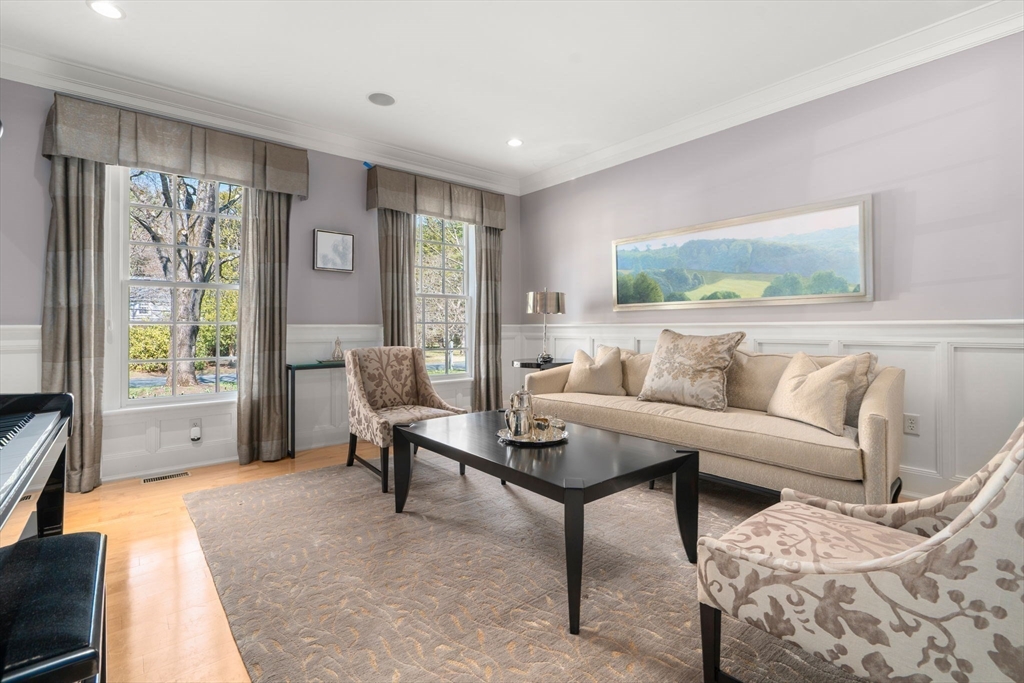 24 Sears Road Weston, MA 02493 - Photo 3 of 41