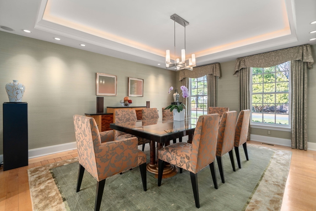 24 Sears Road Weston, MA 02493 - Photo 6 of 41