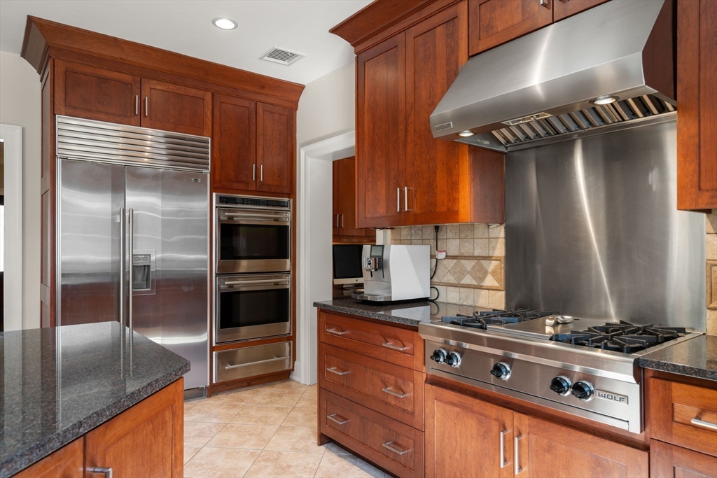 24 Sears Road Weston, MA 02493 - Photo 9 of 41